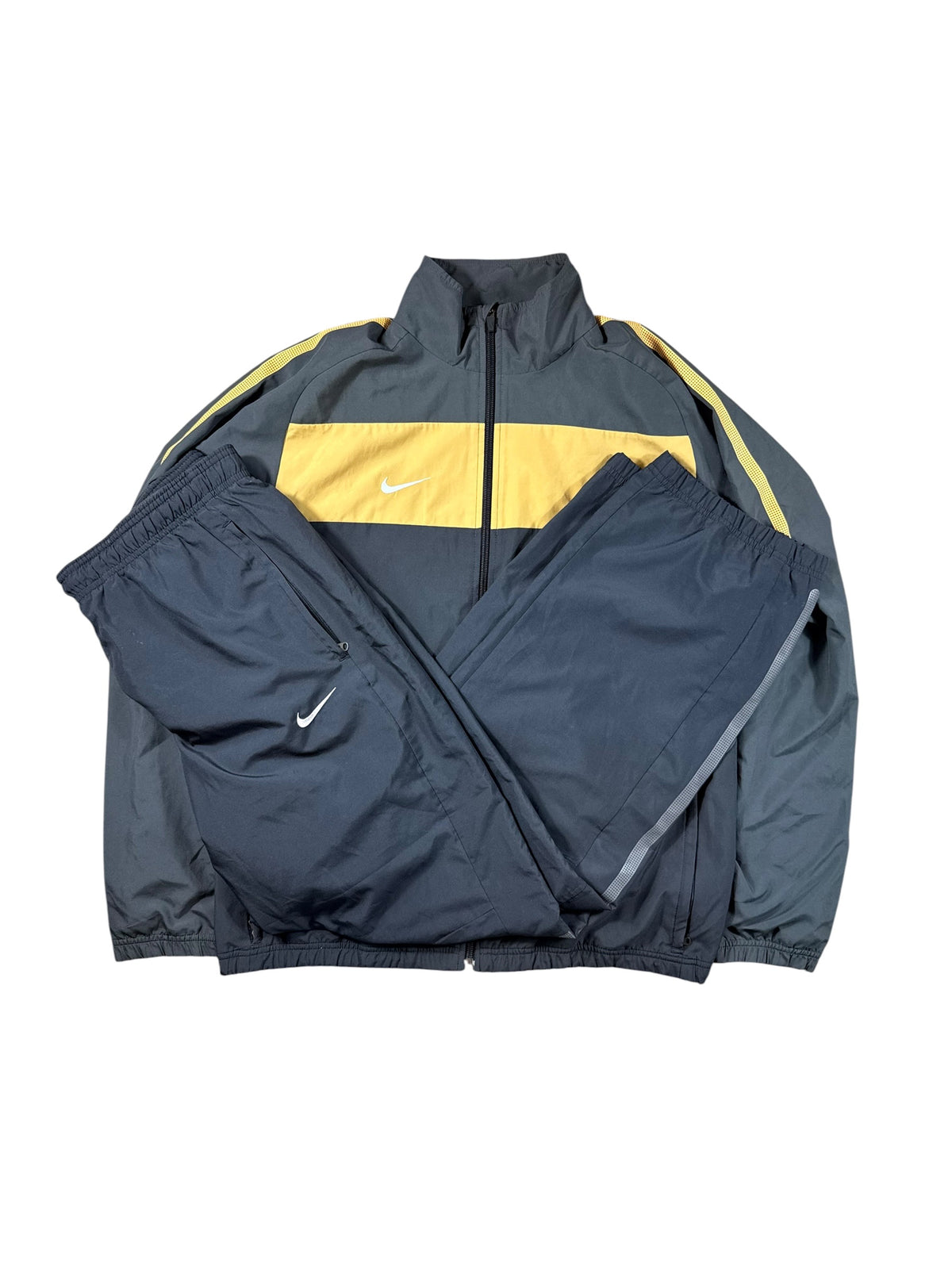 Nike Tracksuit (M)